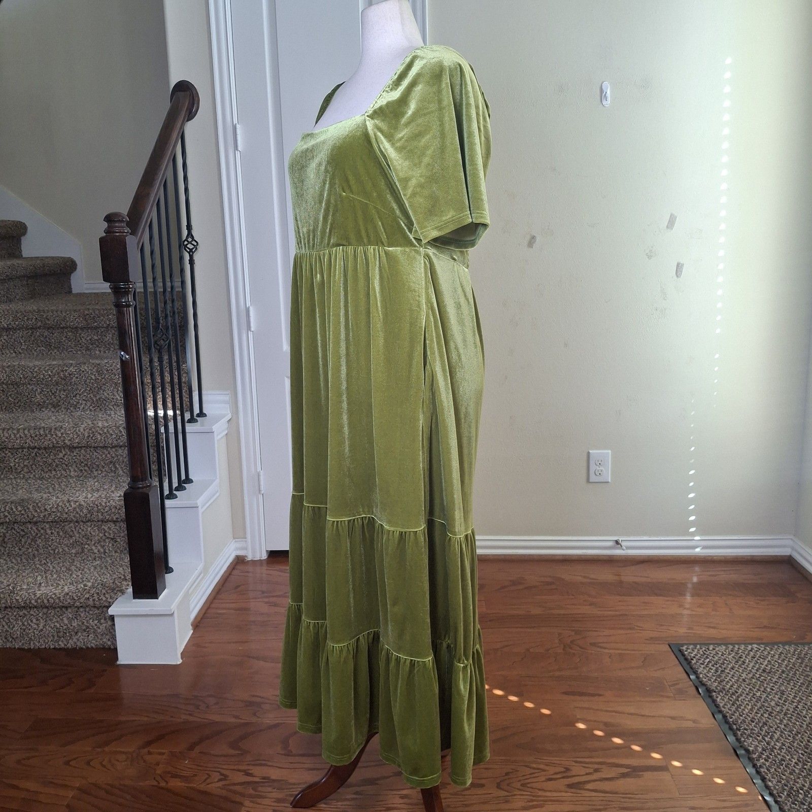 New Piper Scoot Paige Velvet Tiered Midi Dress Olive Green Fall Holidays Cottage — image 3 of 8
